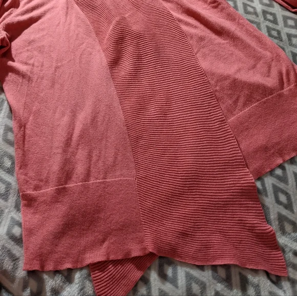 Coral cardigan Sweater Boho Ribbed Detailing Longer Length in Front Size Medium - Picture 5 of 16